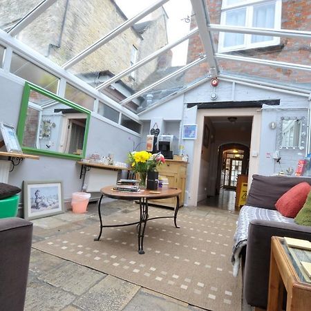 The Witney Guest House Buitenkant foto